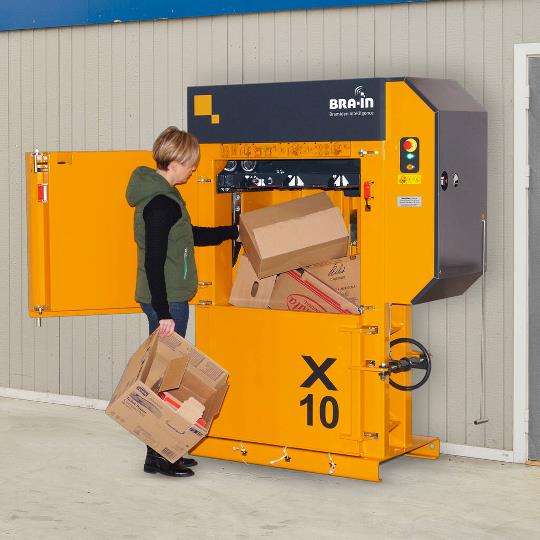 Преса за балиране Bramidan X10 Преса за балиране Bramidan X10