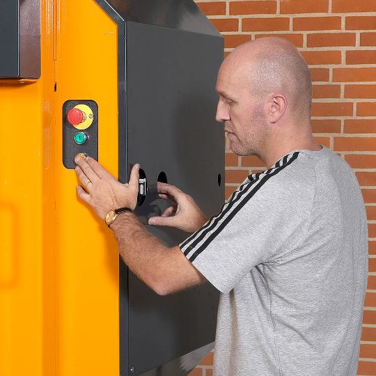 Преса за балиране Bramidan X25 Преса за балиране Bramidan X25